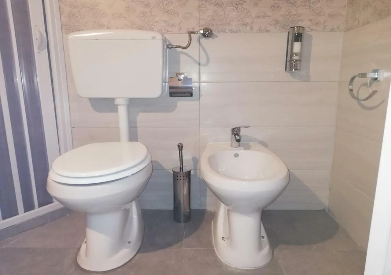 Affittacamere Hotel Addu' Ninucc' Napoli Italia