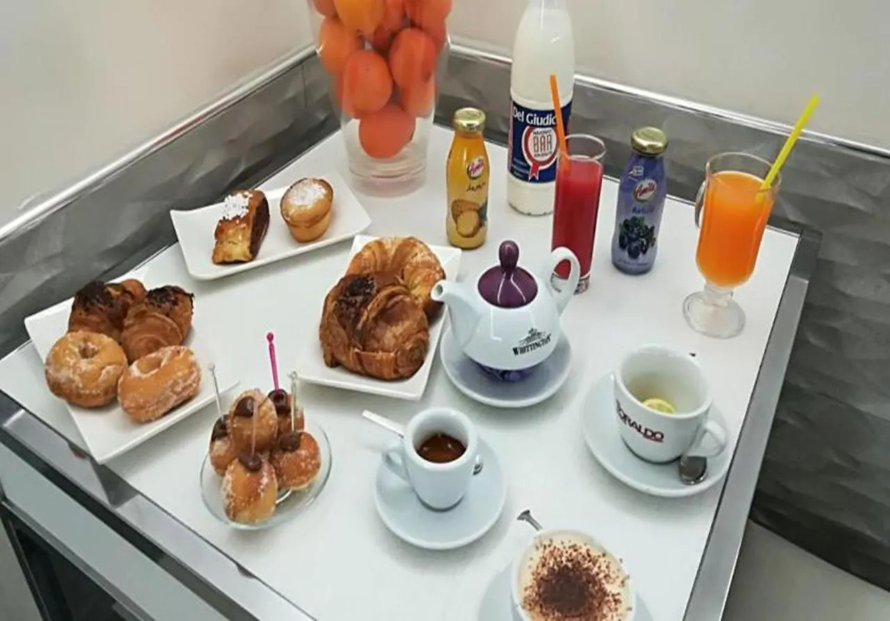 Hotel Addu' Ninucc' Napoli 0*,  Italia